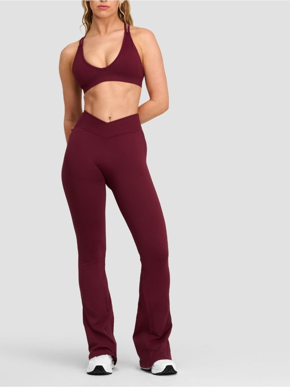 Thrivin MID V-WAIST FLARE LEGGINGS